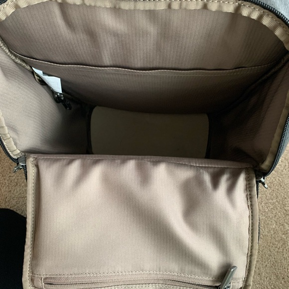 Briggs and Riley large Backpack - Picture 10 of 16